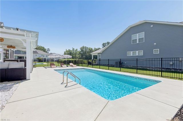 1023 Egret LN, Suffolk, VA 23434