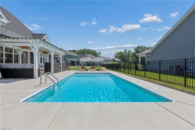 1023 Egret LN, Suffolk, VA 23434