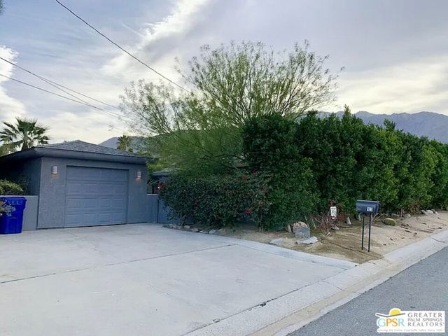 123 W San Carlos Road, Palm Springs, CA 92262