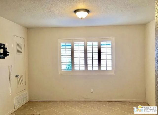 123 W San Carlos Road, Palm Springs, CA 92262