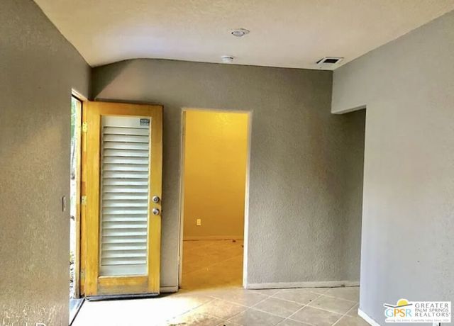 123 W San Carlos Road, Palm Springs, CA 92262