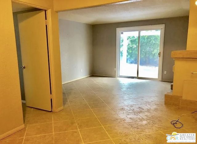 123 W San Carlos Road, Palm Springs, CA 92262