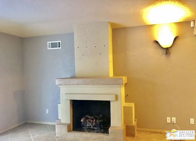 123 W San Carlos Road, Palm Springs, CA 92262