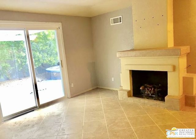 123 W San Carlos Road, Palm Springs, CA 92262