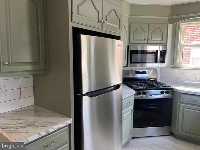 1802 MAPLE ST, Wilmington, DE 19805