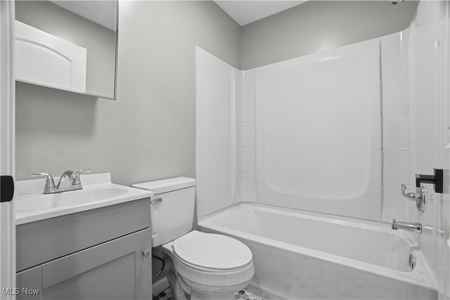 3215 S Myers Road, Geneva, OH 44041