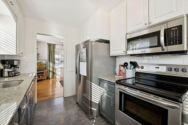 3221 Georgia Avenue S, Saint Louis Park, MN 55426