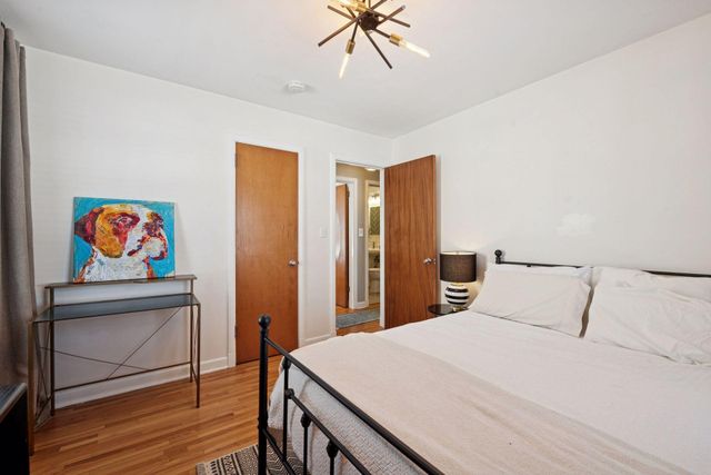 3221 Georgia Avenue S, Saint Louis Park, MN 55426