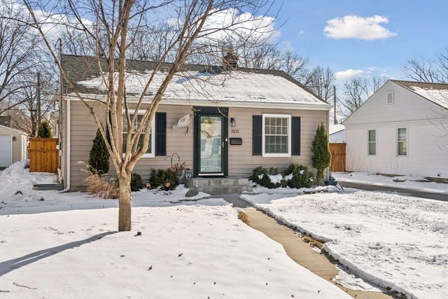 3221 Georgia Avenue S, Saint Louis Park, MN 55426