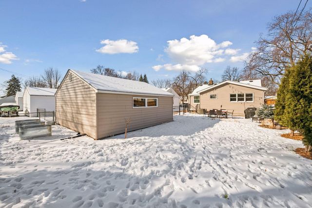 3221 Georgia Avenue S, Saint Louis Park, MN 55426