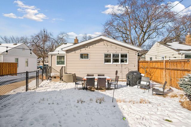 3221 Georgia Avenue S, Saint Louis Park, MN 55426