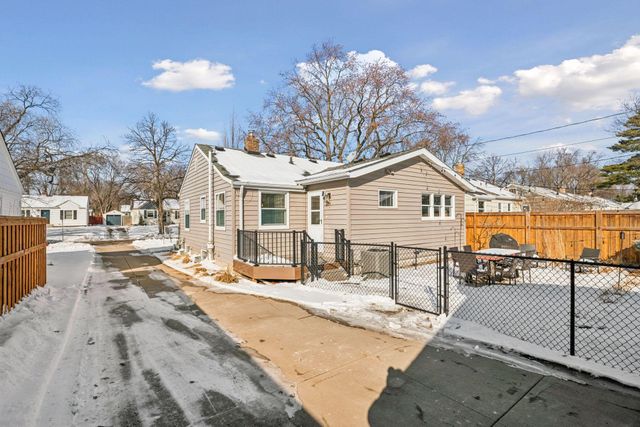 3221 Georgia Avenue S, Saint Louis Park, MN 55426