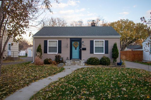 3221 Georgia Avenue S, Saint Louis Park, MN 55426