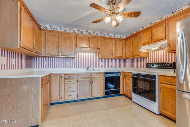 617 Race Street 1, Elizabethton, TN 37643