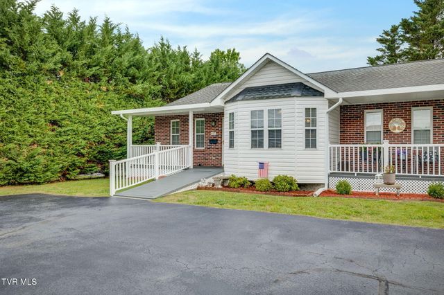 617 Race Street 1, Elizabethton, TN 37643