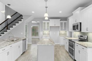 1330 Reda Dr, Clarksville, TN 37042