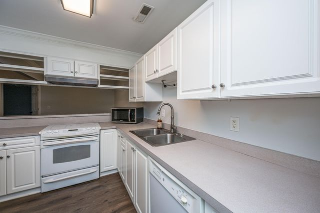 940 E Estates Boulevard 3g, Charleston, SC 29414