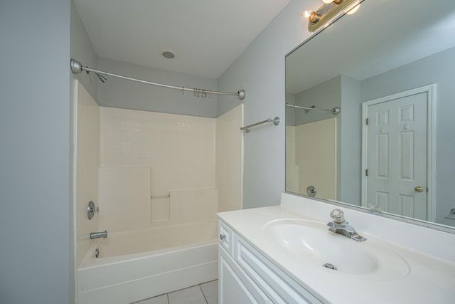 940 E Estates Boulevard 3g, Charleston, SC 29414