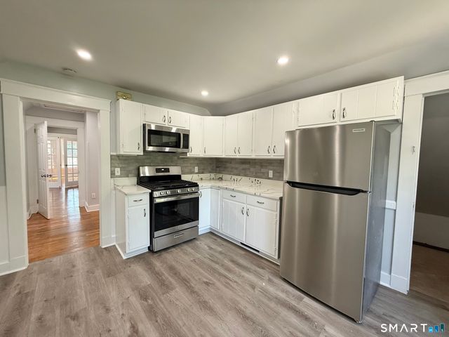 253 Willow Street FL 3, New Haven, CT 06511