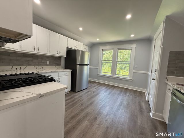 253 Willow Street FL 3, New Haven, CT 06511
