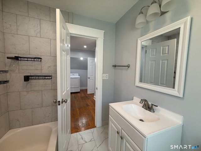 253 Willow Street FL 3, New Haven, CT 06511