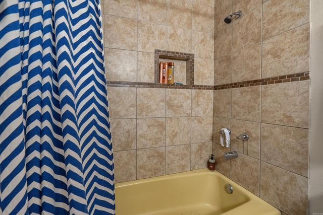 12 Segovia Dr, Hot Springs Village, AR 71909
