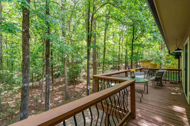 12 Segovia Dr, Hot Springs Village, AR 71909