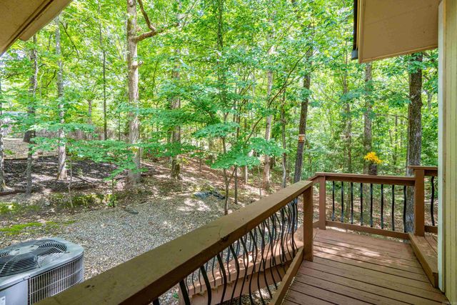 12 Segovia Dr, Hot Springs Village, AR 71909