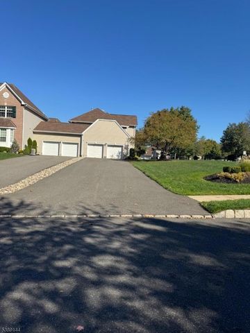 28 Langdale Rd, Wayne Twp., NJ 07470