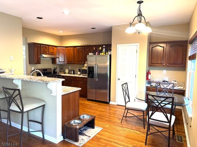 28 Langdale Rd, Wayne Twp., NJ 07470