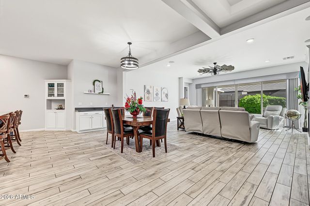 17253 W ECHO Lane, Waddell, AZ 85355