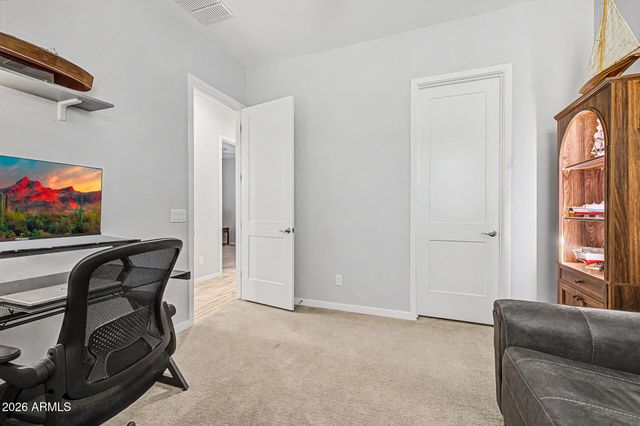 17253 W ECHO Lane, Waddell, AZ 85355