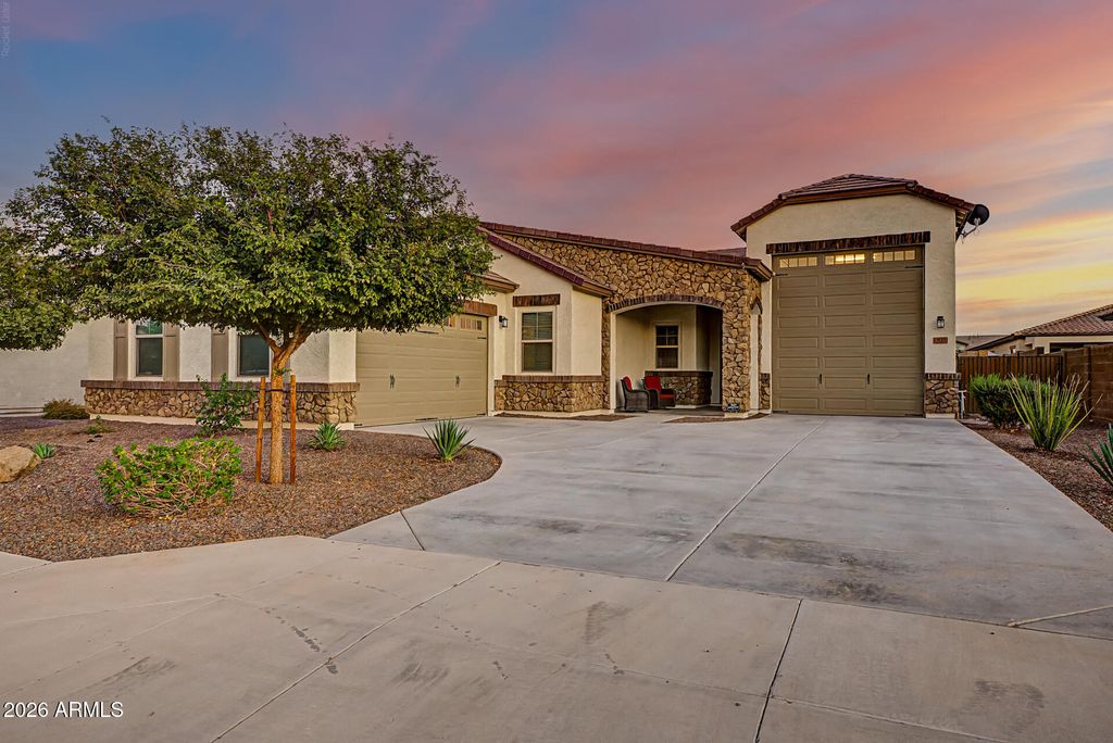 17253 W ECHO Lane, Waddell, AZ 85355 — exterior