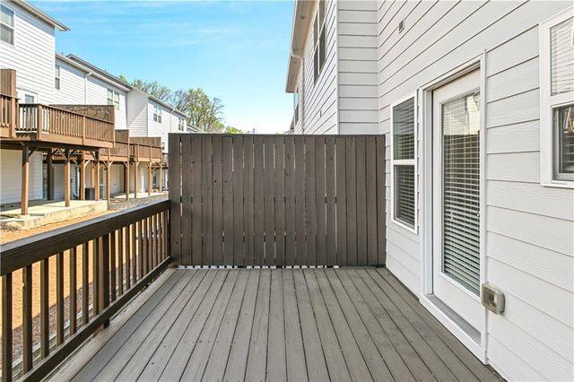 1736 Liberty Parkway NW, Atlanta, GA 30318