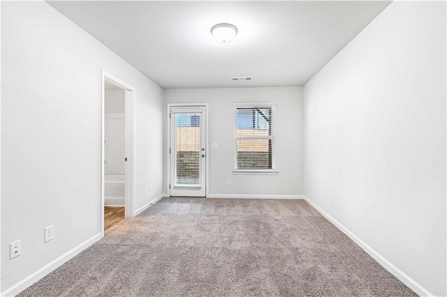 1736 Liberty Parkway NW, Atlanta, GA 30318