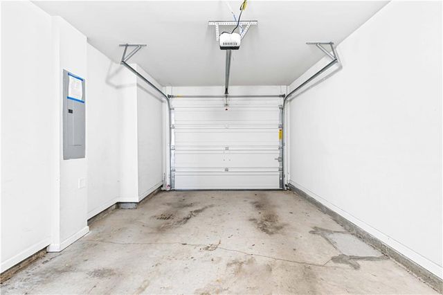 1736 Liberty Parkway NW, Atlanta, GA 30318