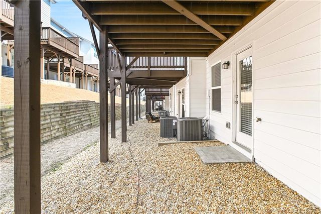 1736 Liberty Parkway NW, Atlanta, GA 30318