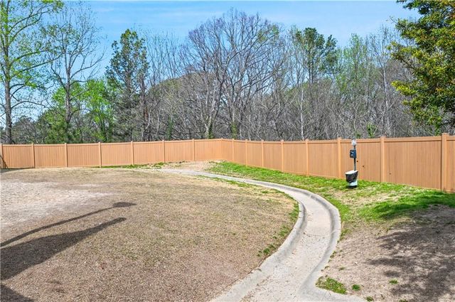 1736 Liberty Parkway NW, Atlanta, GA 30318