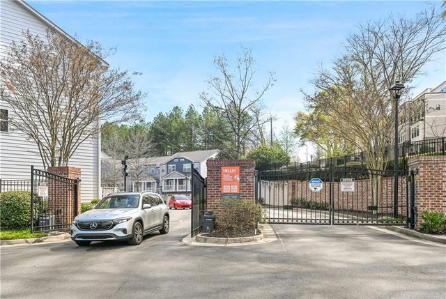 1736 Liberty Parkway NW, Atlanta, GA 30318