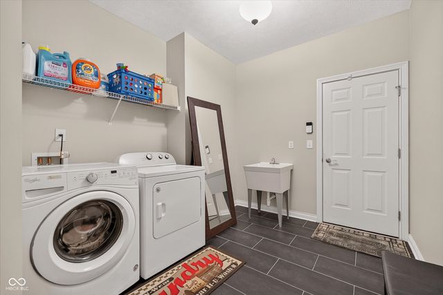 14944 Starboard Road, Fishers, IN 46040