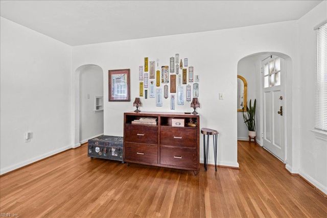 339 E Leicester AVE, Norfolk, VA 23503