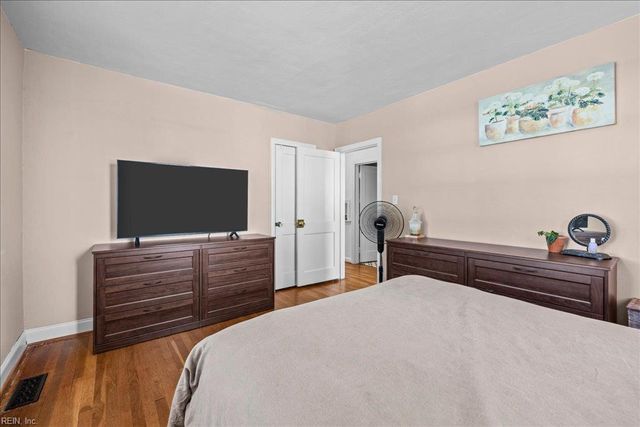 339 E Leicester AVE, Norfolk, VA 23503