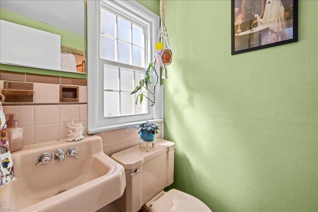 339 E Leicester AVE, Norfolk, VA 23503