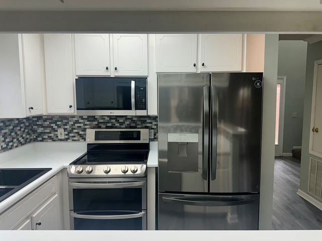 106 Candle Brook Drive, Dothan, AL 36303