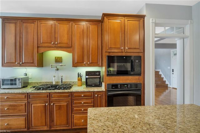 7635 Patriots Landing PL, Quinton, VA 23141