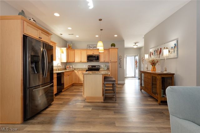 9237 Woodland Blue Drive, Seville, OH 44273