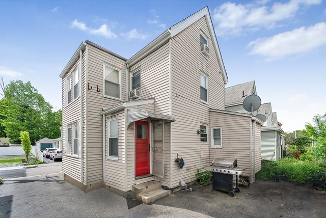 11 Murphy Ct, Newton, MA 02458