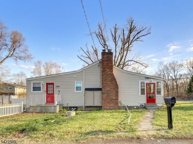 310 Boulevard Dr, Wayne Twp., NJ 07470