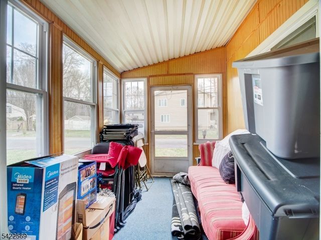 310 Boulevard Dr, Wayne Twp., NJ 07470