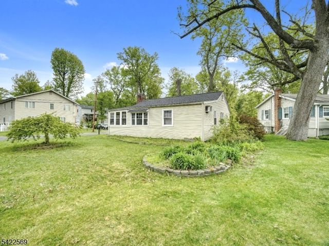310 Boulevard Dr, Wayne Twp., NJ 07470